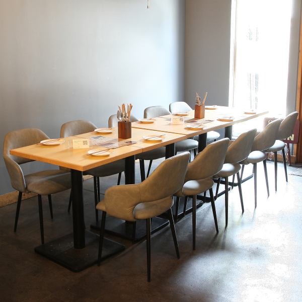 [A venue perfect for a variety of occasions!] The beautiful, newly opened interior has a secluded feel with its calm, chic colors.Enjoy your private space.