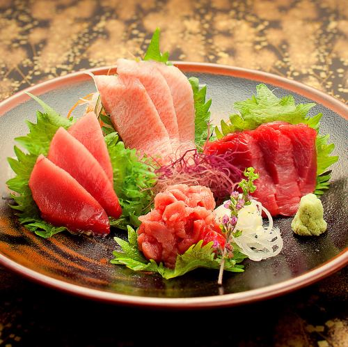 4 points of tuna sashimi