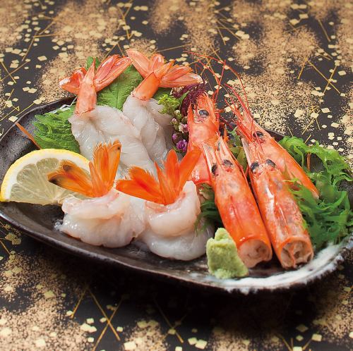 Red sea bream sashimi / red shrimp sashimi / salmon sashimi