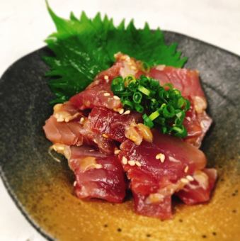 まぐろブツ酒盗和え