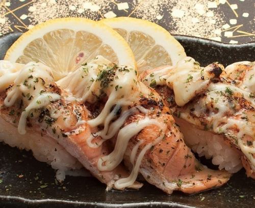 サーモンチーズ焼3貫