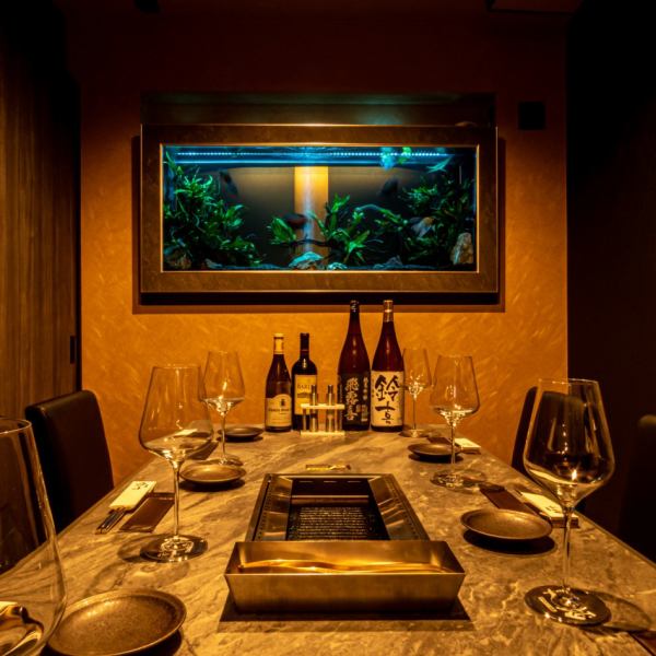 We offer a completely private VIP room free of charge.The calm atmosphere that fuses Japanese and modern styles can be used for a variety of purposes, such as enjoying a leisurely meal with family and friends, or as a party at work. Please spend a special space at [Suzuki]!