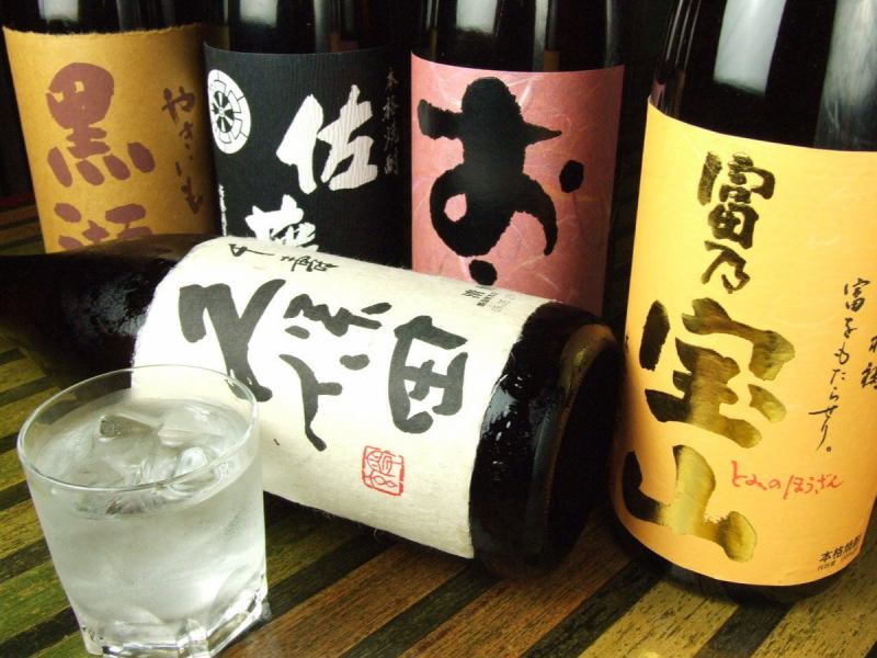 Perfectly paired with deep-fried skewers ☆ Special shochu and sake carefully selected by the owner himself!