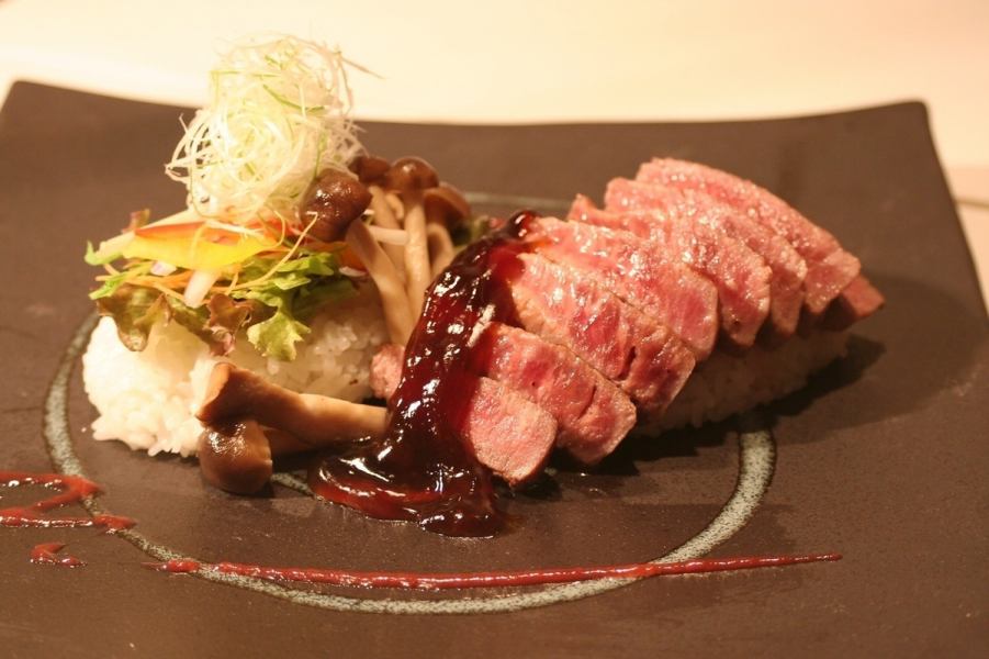 自家製ジャポネソースを使用『えんり庵特製　ステーキライス』