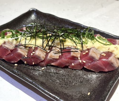 炙り本マグロの辛子山芋がけ