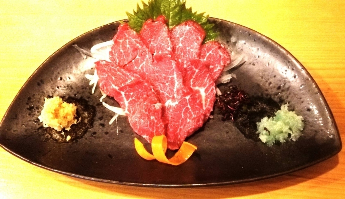 季節感あふれる和食と厳選されたお酒を。落ち着いた空間で、心尽くしの料理を堪能。