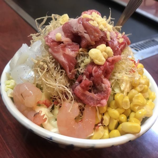 Haru seafood mix tempura If you are unsure, try this one♪ (sliced squid, cherry shrimp, corn, raw shrimp, raw squid, beef)