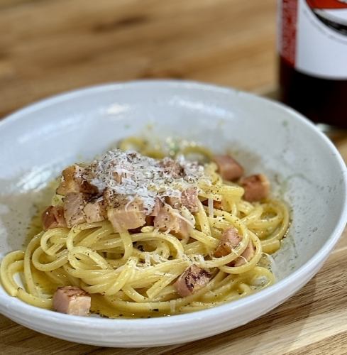 自家製パンチェッタの本格カルボナーラ