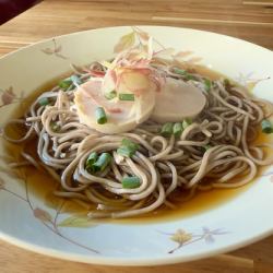 自家製ハムの温そば