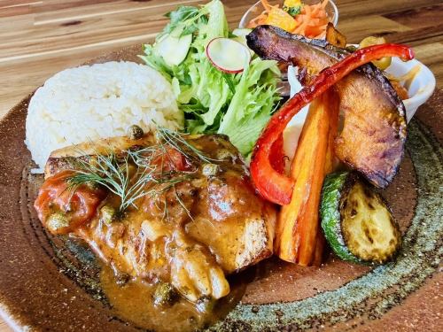 本日の魚のグリル フレッシュトマトの焦がしバターソース