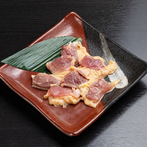 ひねどりを使用した、塩味ベースの焼く鳥をぜひ！