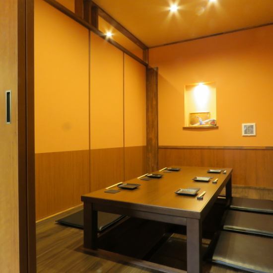 A private room that can accommodate up to 8 people.Meat grilled over charcoal