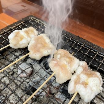 和牛テッチャン串焼