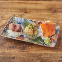 Three kinds of raw fish sashimi