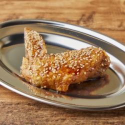 Deep-fried chicken wings