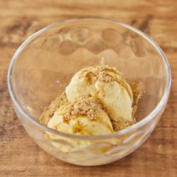 Black honey kinako ice