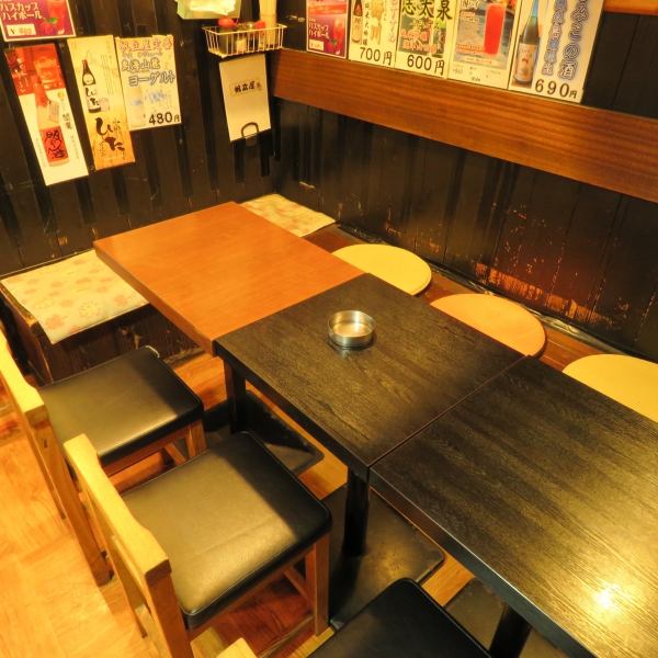 Located 3 minutes on foot from Ikebukuro, our shop is in a calm place in a homey space.We have prepared table and counter seats, so when you want to drink it all by yourself, of course, if you want to drink by a few people can contact the table so please feel free to contact us ♪