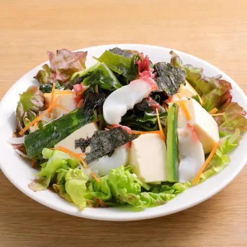 タコとたたき胡瓜の豆富サラダ