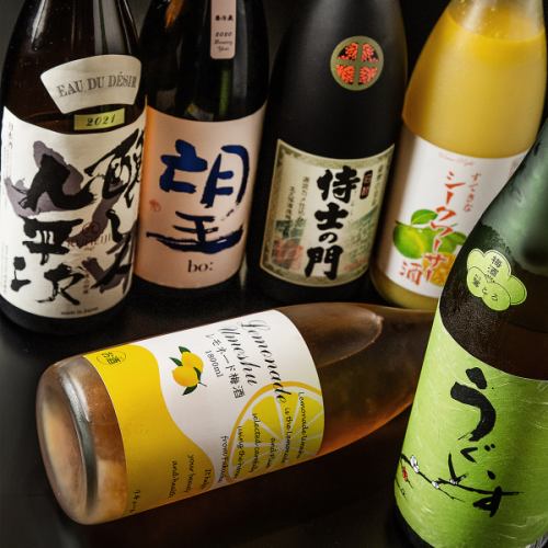 More than 30 types of sake and shochu