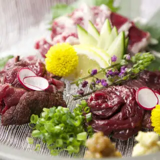 【暢飲】◇◆◇ 熊本直送！含馬肉刺身拼盤！和牛雜碎火鍋套餐任選◇◆◇ 6000日圓（含稅）
