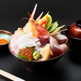 海鮮丼　~至福の海鮮8種~