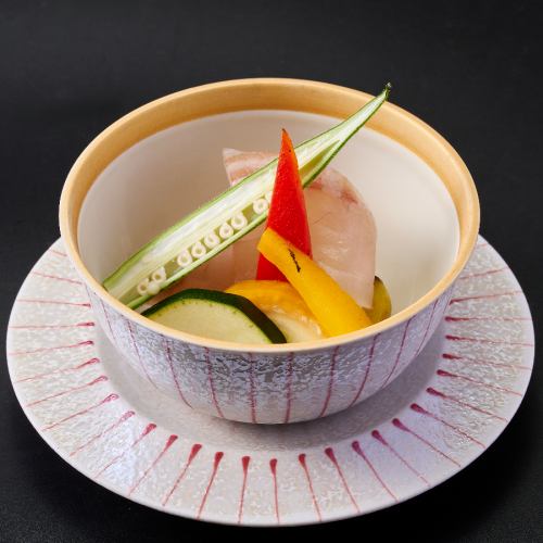 白身魚の昆布締めと夏野菜の酢の物