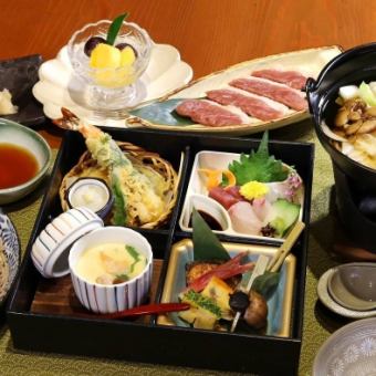 【蕎麦入りコース】口取り5種や福巻ずしといなり寿司など含む全8品4950円(税込)