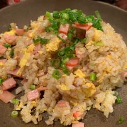 たまごチャーハン