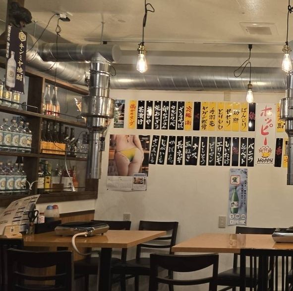 【＜2名～4名様向け＞テーブル席】気心知れた友人やご家族でのお食事にも最適なお席。お子様連れも大歓迎！