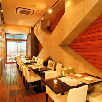 2小时无限畅饮午餐套餐（不含生啤）4,500日元（4道菜：开胃菜、蔬菜、炒菜、肉类）