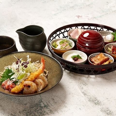 【素材にこだわったお蕎麦料理を】当店自慢のお蕎麦料理をぜひご賞味ください♪お蕎麦は素材にこだわっており、お蕎麦にピッタリの位置品料理も豊富に取りそろえています！日常使いから宴会まで幅広いシーンでご利用ください◎