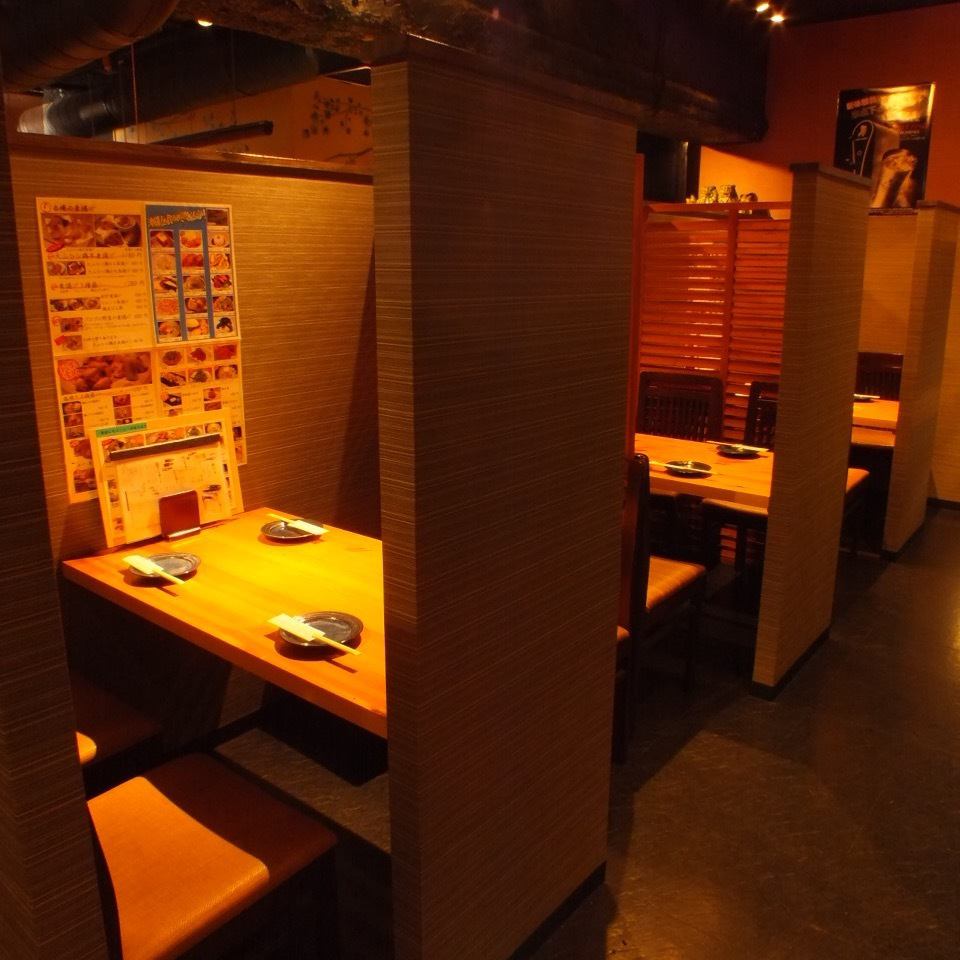 We have a semi-private room for 2 people, which is ideal for date couples ♪