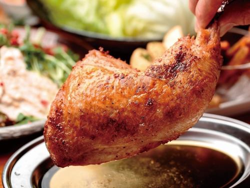 Torihide's top recommendation! Local gourmet food from Marugame City, Kagawa Prefecture: "Bone-in Chicken"