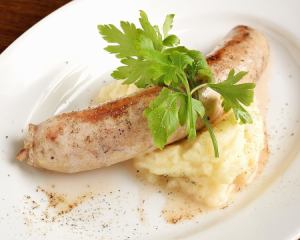 Homemade sausage (additive-free) & mashed potatoes