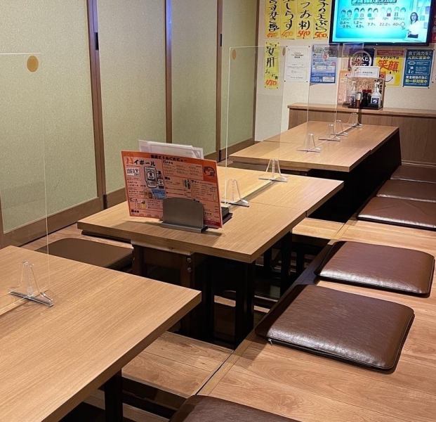 All of the tatami rooms have sunken kotatsu, so you can relax and have a good time!