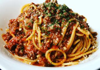 Bolognese pasta with plenty of red wine
