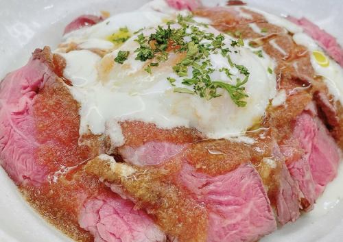 Takumi 的烤牛肉蓋飯（最受歡迎的午餐）