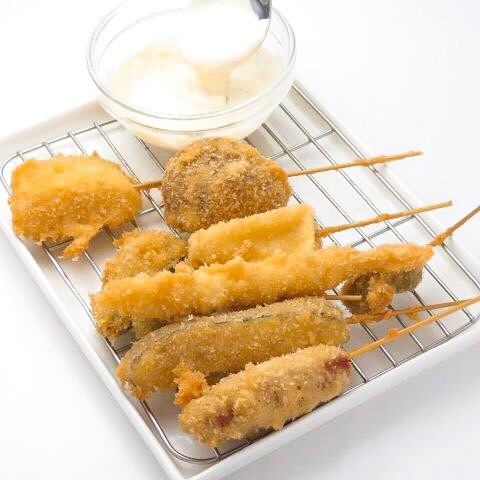 Assorted fried skewers (with cheese sauce)/5 pieces