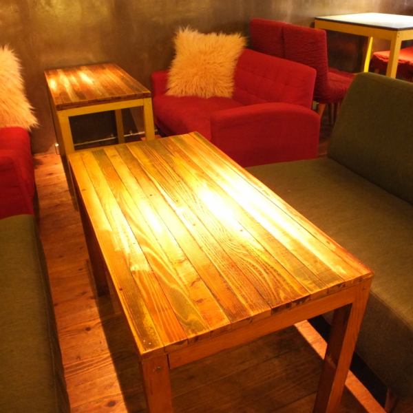 【Date on ◎ Relaxingly spreading sofa】 Our shop offers a lot of sofa seating and you can relax. ♪ Seats popular for party scenes and girls' sociations.If you can tell us more than two days ago, we will prepare WIRED special original cake ♪ OK ♪ Please feel free to tell us when making your reservation.