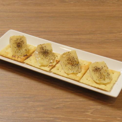Cheese & Crackers