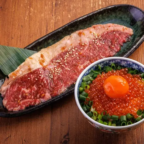 和牛の大判サーロイン　いくらごはんセット
