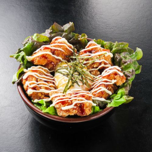 半熟卵の唐揚げ丼