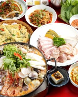 [海鲜汤和五花肉特别套餐]13道菜：正价9,500日元