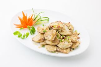 Fried eggplant flavored with Japanese pepper