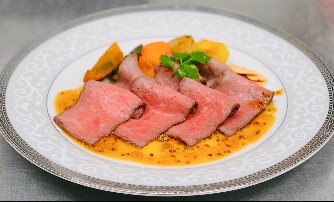 【要前日予約】ランチ黒毛和牛ローストビーフコース 前菜からデザートまでご堪能ください | ROUGE et BLANC ルージュエ ブラン