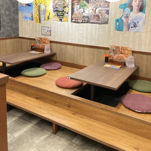Canal City Hakata store is scheduled to open on April 20th !! [Digging seat] Since it is a digging seat, you can take off your shoes and relax.