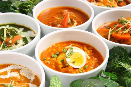 Variety of rich Indian curry ★