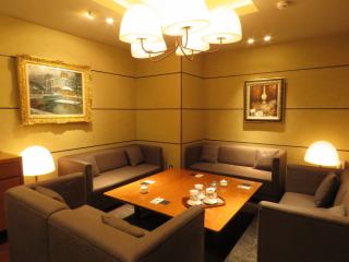 ゆっくりと落ち着けるVIPデザートサロン