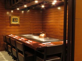 半個室（3名様～6名様）3,000円The private room fee for the reservation is 3000yen.