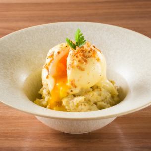 道産ジャガイモのポテトサラダ ウフマヨのせ